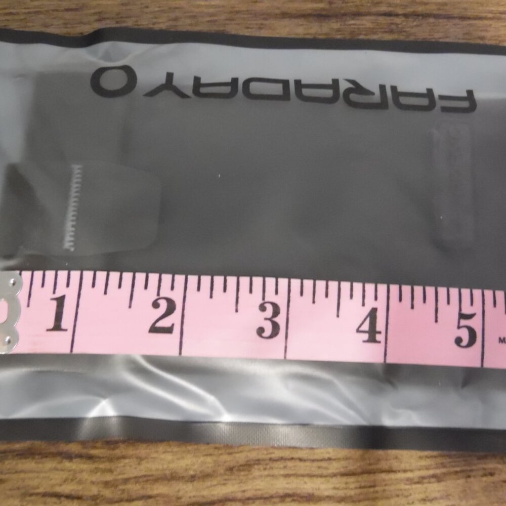 Faraday Bag Small size approx. 3.5"X6" Keeps your items secure and private - Picture 5 of 5